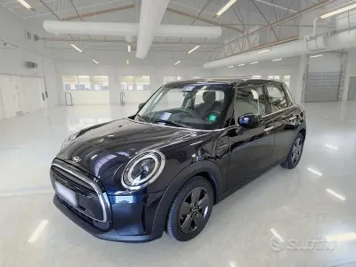 Usata Mini ONE Classic 102 CV (75 kW) 2022 Bluazzurro Utilitaria