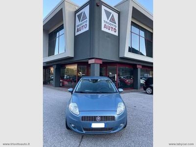 Usata Fiat Grande Punto Dynamic 77 CV (56 kW) 2009 Grigio Utilitaria