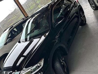 Usata VW T-Roc R-line 150 CV (110 kW) 2023 Nero SUV