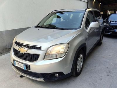 Usata Chevrolet Orlando 131 CV (96 kW) 2011 Argento Monovolume