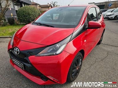Usata Toyota Aygo X-play 69 CV (50 kW) 2018 Rosso pastello Utilitaria
