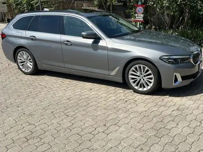 Usata BMW 520 Luxury Line 190 CV (139 kW) 2022 Grigio Station wagon