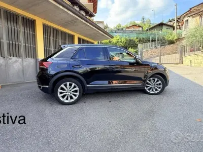 Usata VW T-Roc Advance 150 CV (110 kW) 2019 Nero SUV