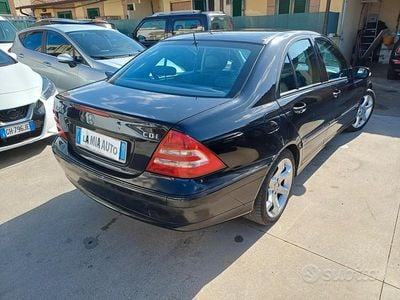 Usata Mercedes C220 Sport Edition 149 CV (109 kW) 2006 Blu Berlina