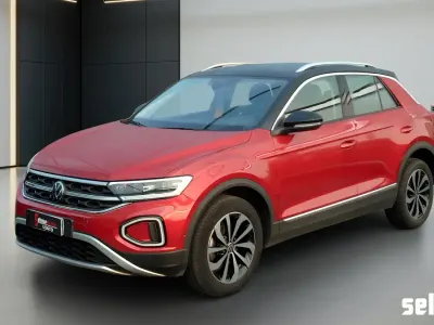Usata VW T-Roc Style 150 CV (110 kW) 2022 Rosso/tetto nero SUV