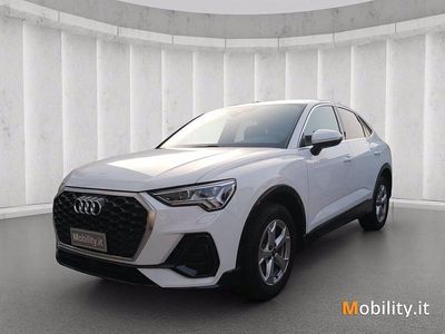 Begagnad Audi Q3 Sportback Business Plus 150 HK (110 kW) 2023 Vit SUV