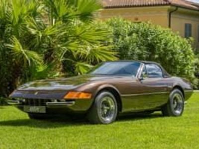 Usata Ferrari 365 352 CV (258 kW) 1971 Marrone Cabrio