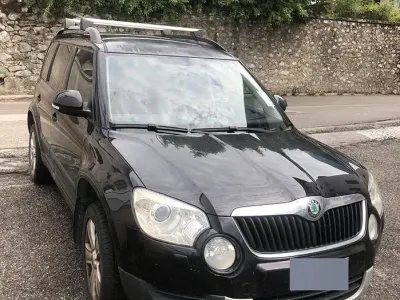 Usata Skoda Yeti Experience 110 CV (80 kW) 2011 Nero SUV