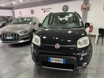 Usata Fiat Panda 4x4 S 75 CV (55 kW) 2013 Nero Utilitaria