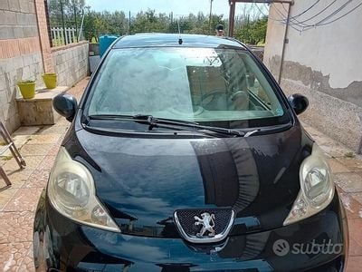 Usata Peugeot 107 68 CV (50 kW) 2007 Nero Utilitaria