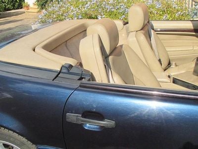 Usata Mercedes SL280 193 CV (141 kW) 1995 Blu/azzurro Cabrio