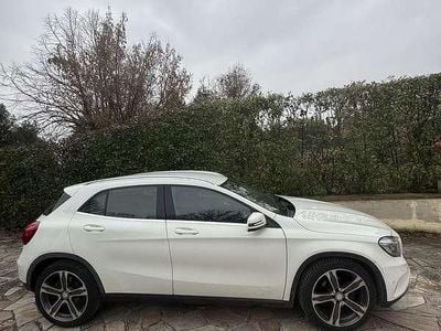 Gebraucht Mercedes GLA200 136 PS (100 kW) 2015 SUV