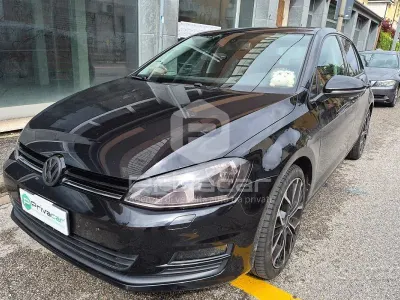 Usata VW Golf VII Sound 85 CV (62 kW) 2013 Nero Utilitaria