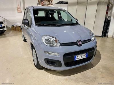 Usata Fiat Panda Easy 69 CV (50 kW) 2020 Gray Berlina