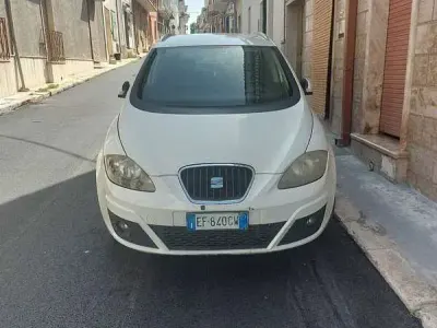 Usata Seat Altea XL Stylance 105 CV (77 kW) 2011 Bianco Monovolume