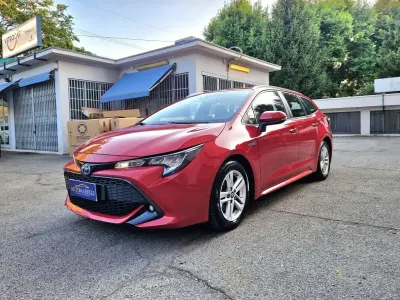 Usata Toyota Corolla Active 98 CV (72 kW) 2019 Rosso Station wagon