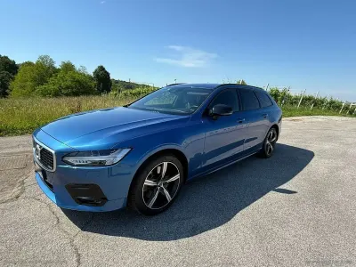 Usata Volvo V90 R-Design 235 CV (172 kW) 2020 Blu/azzurro Station wagon