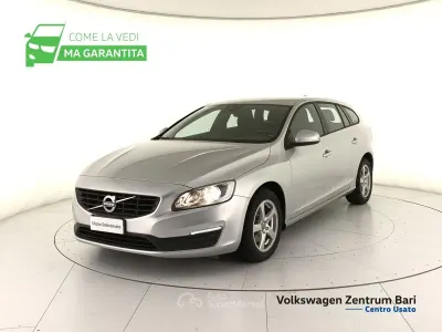 Usata Volvo V60 Business Edition 120 CV (88 kW) 2017 Argento Station wagon