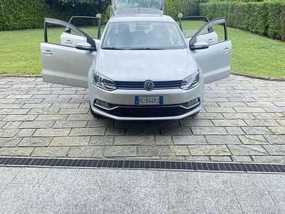 Käytetty VW Polo Comfortline 75 HP (55 kW) 2017 Sedan