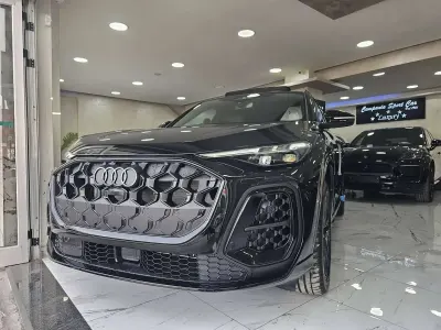 Nuova Audi Q5 Sportback Black Edition 204 CV (150 kW) 2026 Nero mythos metallizzato SUV