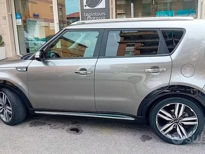 Usata Kia Soul 136 CV (100 kW) 2017 Grigio SUV