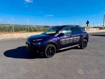 Usata Citroën C4 Cactus 99 CV (72 kW) 2016 Viola Utilitaria