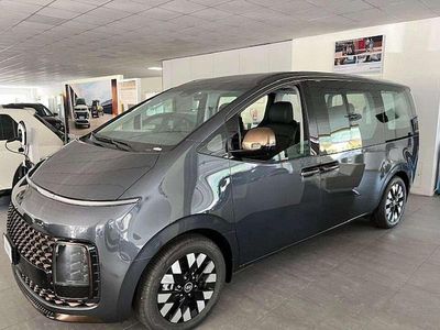 Nuova Hyundai Staria 160 CV (117 kW) 2025 Grigio scuro Monovolume