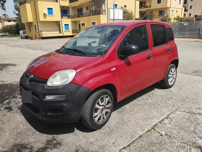Usata Fiat Panda Easy 86 CV (63 kW) 2013 Rosso Utilitaria