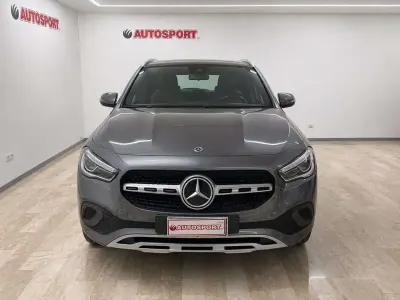Usata Mercedes GLA200 150 CV (110 kW) 2022 Grigio SUV