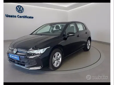 Usata VW Golf VIII Life 116 CV (85 kW) 2025 Nero Berlina