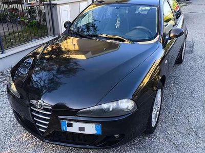 Usata Alfa Romeo 147 Distinctive 116 CV (85 kW) 2005 Utilitaria