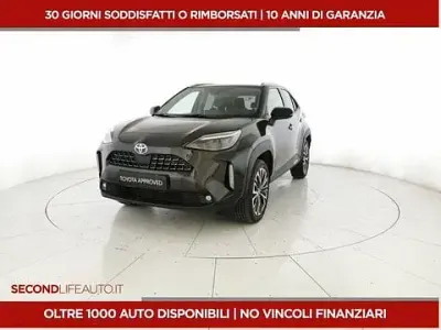 Usata Toyota Yaris Cross Lounge 116 CV (85 kW) 2024 Nero SUV