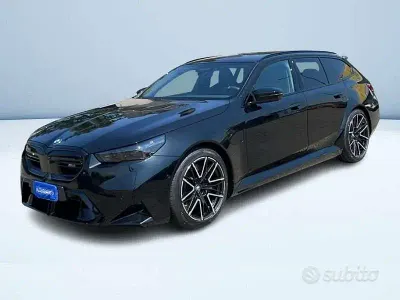 Nuova BMW M5 Comfort Edition 2026 Nero Station wagon