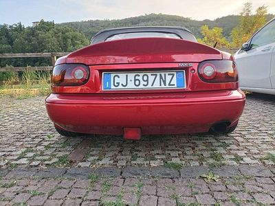 Usata Mazda MX5 116 CV (85 kW) 1993 Rosso Cabrio