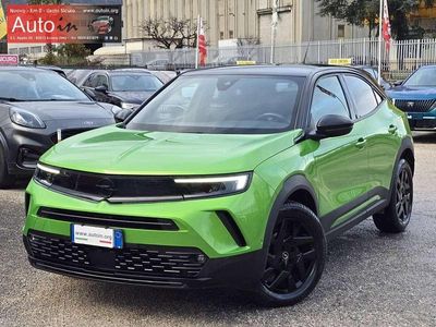 Usata Opel Mokka GS Line 101 CV (74 kW) 2022 Verde con tetto nero SUV