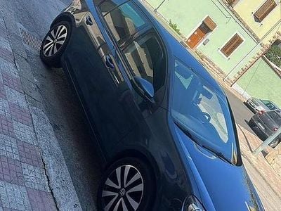 Usata VW Golf VI 2010 Blu Utilitaria