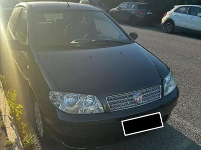 Usata Fiat Punto Active 60 CV (44 kW) 2010 Grigio Utilitaria