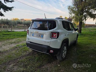 Usata Jeep Renegade Limited 140 CV (102 kW) 2015 Bianco SUV