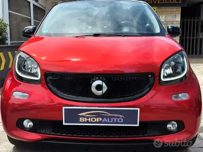 Usata Smart ForFour Passion 71 CV (52 kW) 2016 Rosso Utilitaria