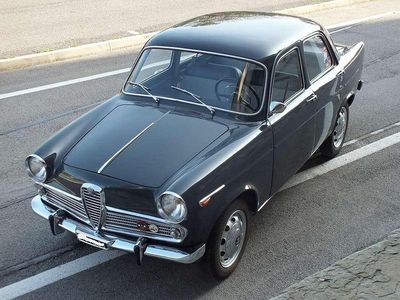Second-hand Alfa Romeo Giulietta 101 CP (74 kW) 1963 Gri Berlinǎ