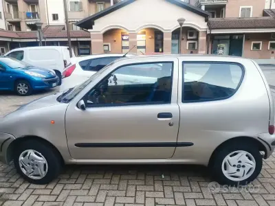 Usata Fiat 600 54 CV (39 kW) 2000 Berlina