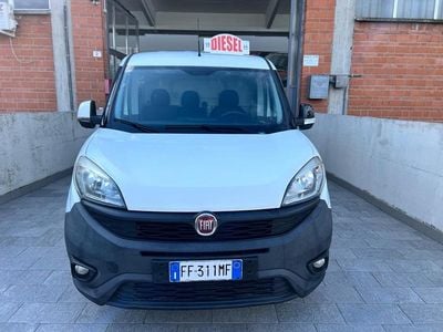 Usata Fiat Doblò 89 CV (65 kW) 2016 Bianco Monovolume