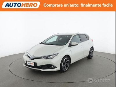 Usata Toyota Auris Hybrid Active 2016 Bianco Berlina