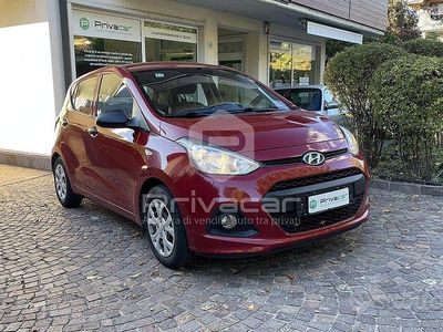 Usata Hyundai i10 Comfort 67 CV (49 kW) 2015 Rosso Utilitaria
