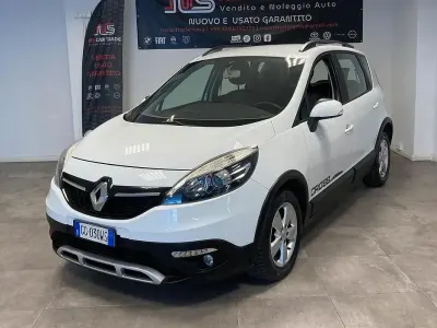 Usata Renault Scénic III 110 CV (80 kW) 2013 Bianco Monovolume