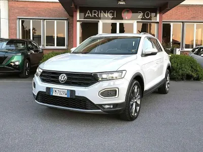 Usata VW T-Roc Advance 150 CV (110 kW) 2018 Pure white SUV