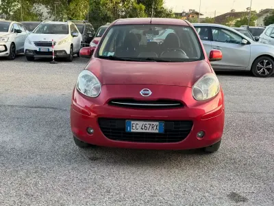 Gebraucht Nissan Micra Acenta 80 PS (58 kW) 2012 Rot Kleinwagen