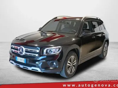Usata Mercedes GLB200 Business 150 CV (110 kW) 2021 Nero SUV