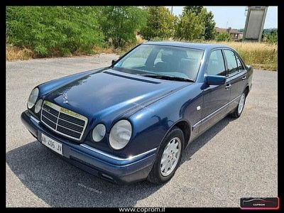 Mercedes E200