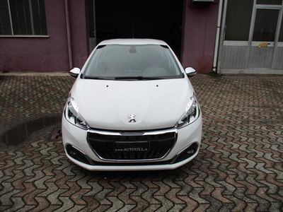 usata Peugeot 208 PureTech 82 5 porte Allure*NAVI!*OK NEOPATENTATI